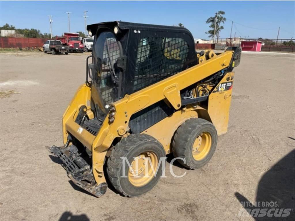 CAT 232D Minicarregadeiras