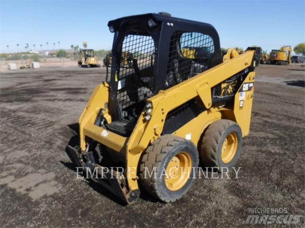 CAT 232D Minicarregadeiras