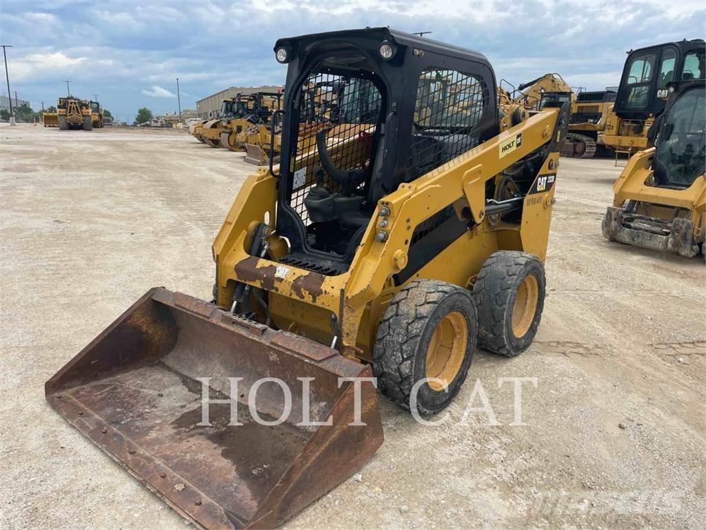 CAT 232D Minicarregadeiras