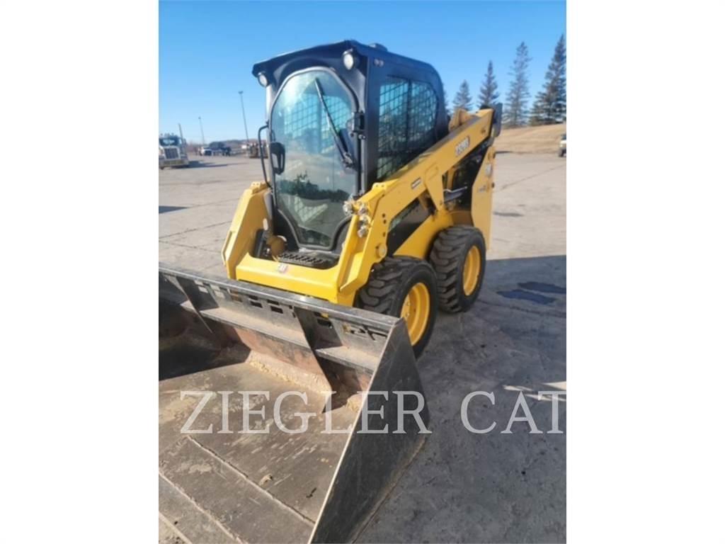 CAT 232D3 Minicarregadeiras