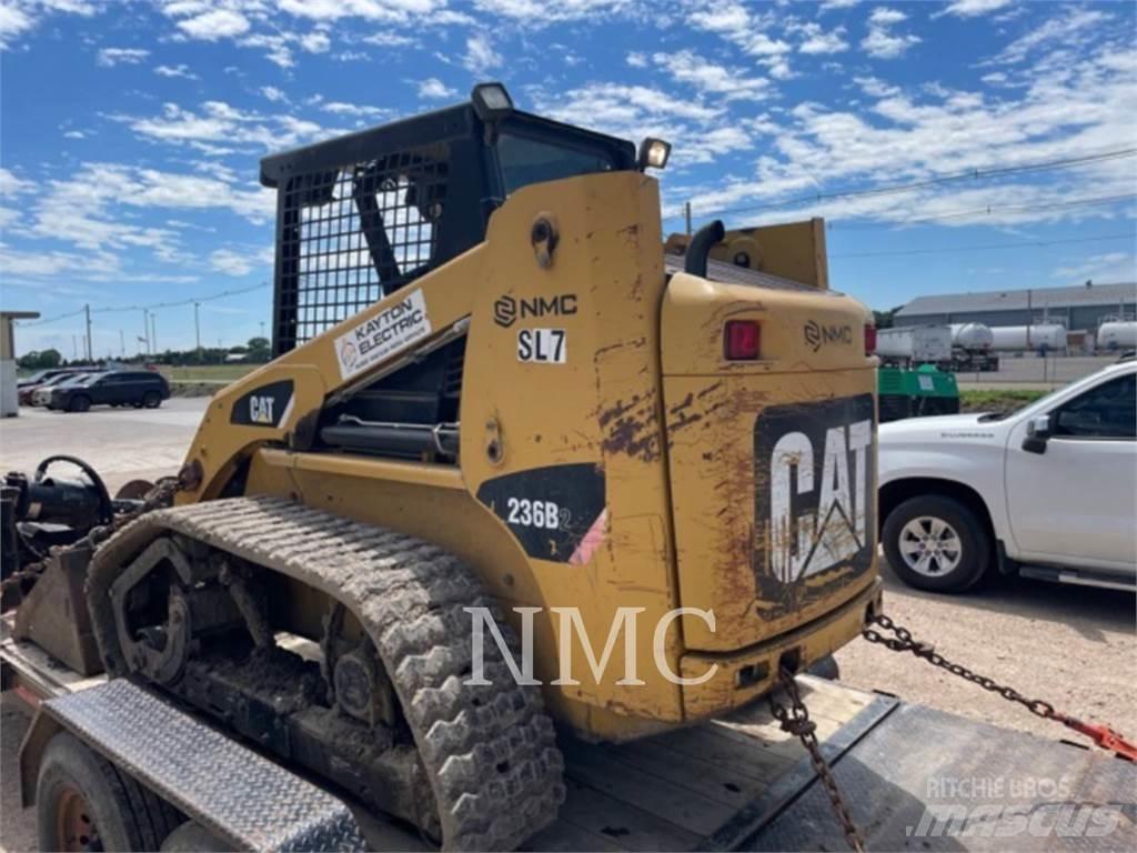 CAT 236B Minicarregadeiras