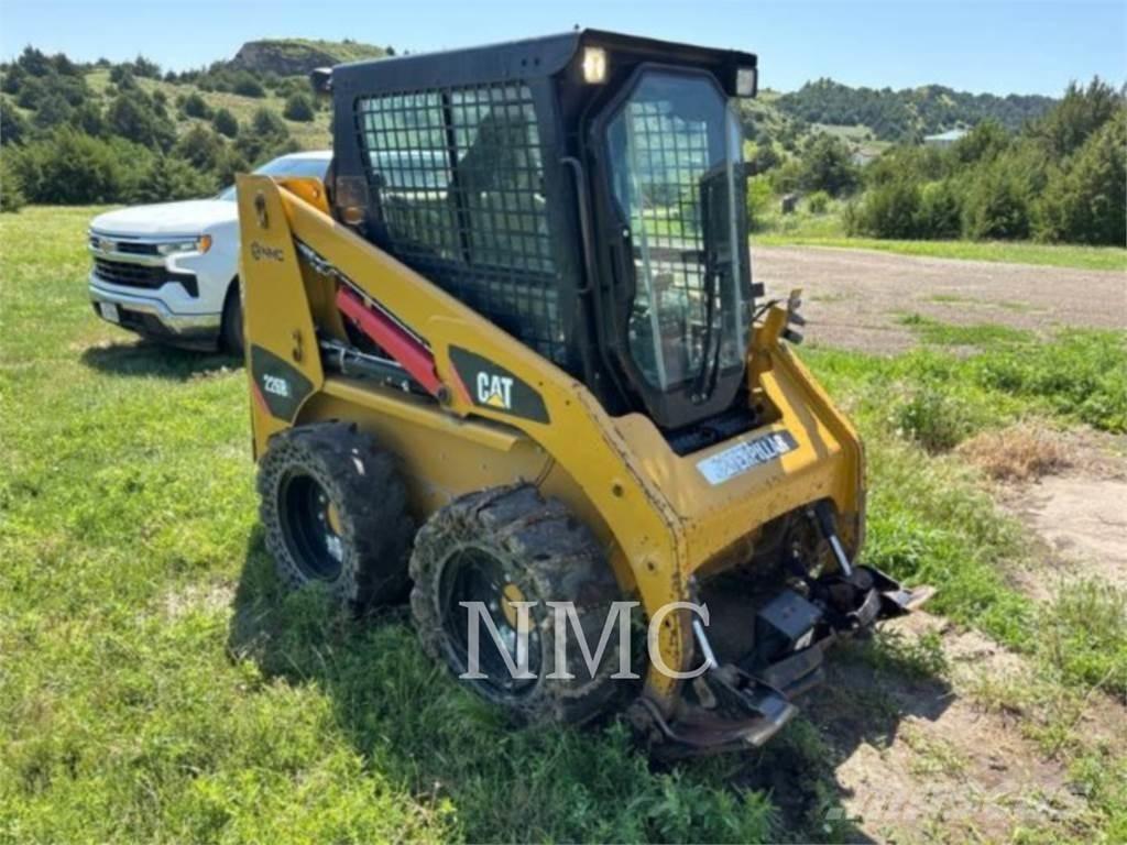 CAT 236B3 Minicarregadeiras