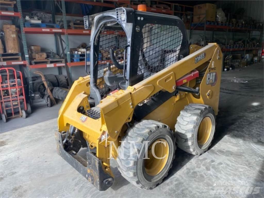 CAT 236D Minicarregadeiras
