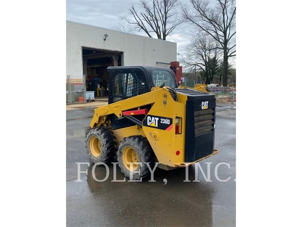 CAT 236D Minicarregadeiras