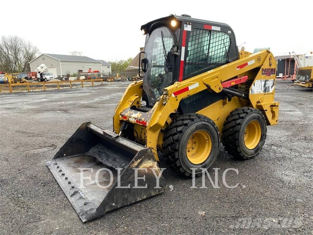 CAT 236D Minicarregadeiras