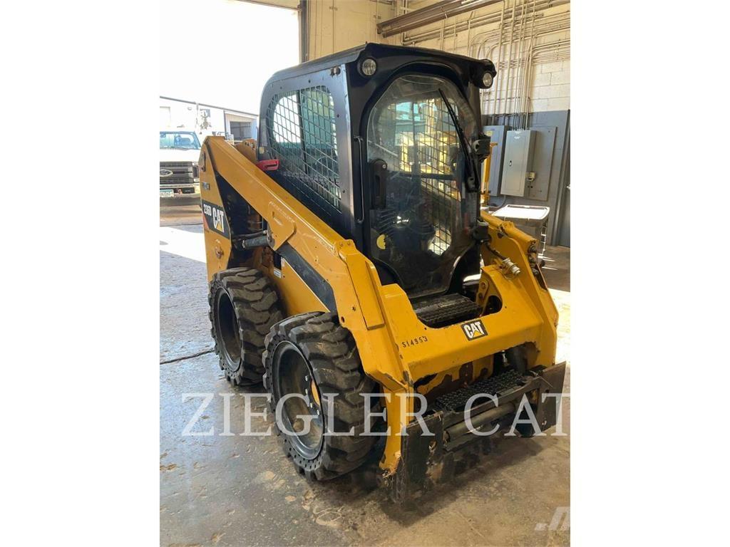 CAT 236D Minicarregadeiras