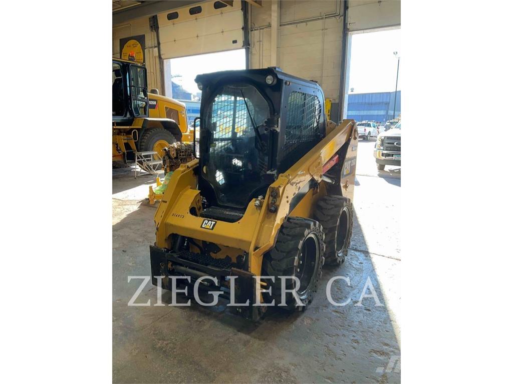 CAT 236D Minicarregadeiras