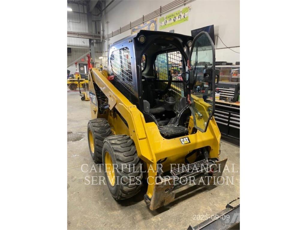 CAT 236D Minicarregadeiras