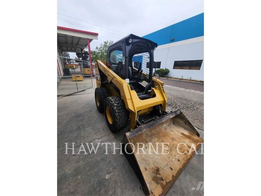 CAT 236D Minicarregadeiras