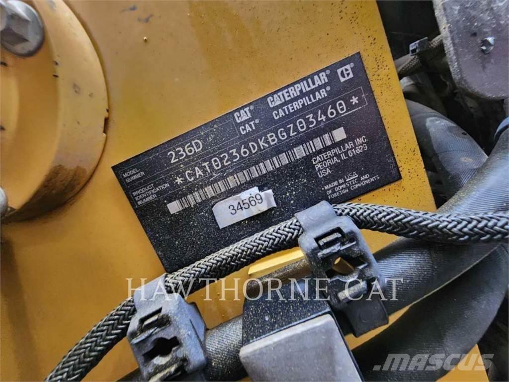 CAT 236D Minicarregadeiras