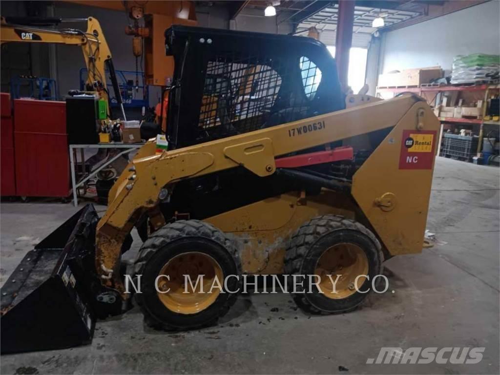 CAT 236D H2CN Minicarregadeiras