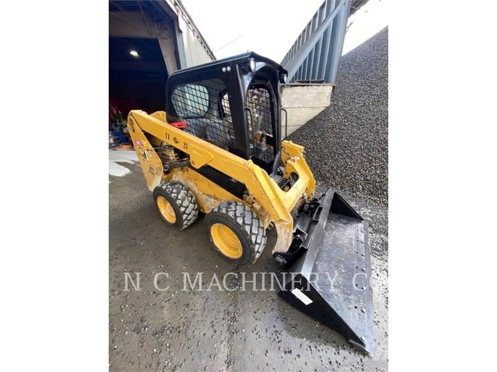 CAT 236D H2CN Minicarregadeiras