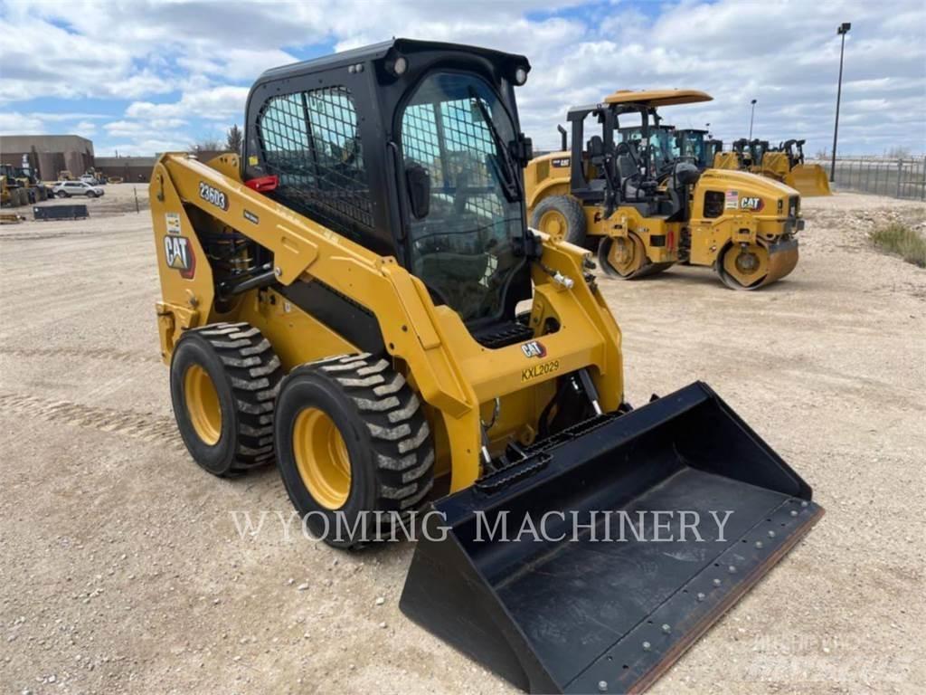 CAT 236D3 Minicarregadeiras