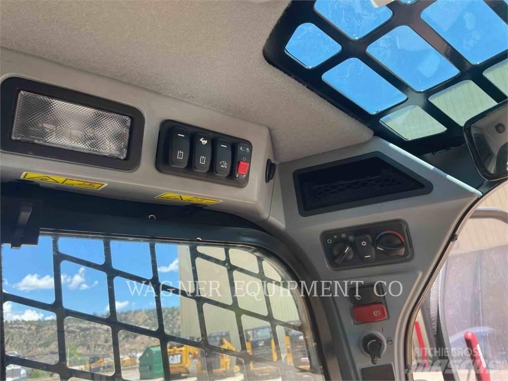 CAT 236D3 Minicarregadeiras