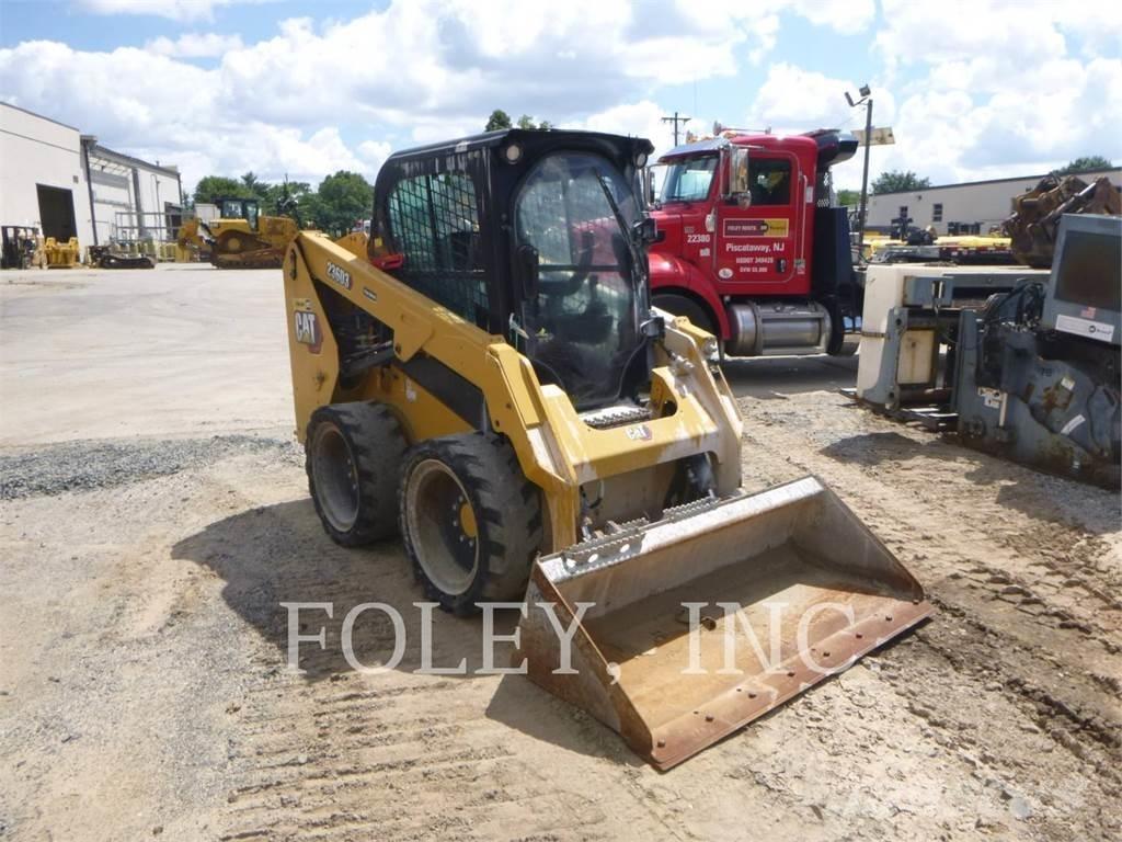 CAT 236D3 Minicarregadeiras