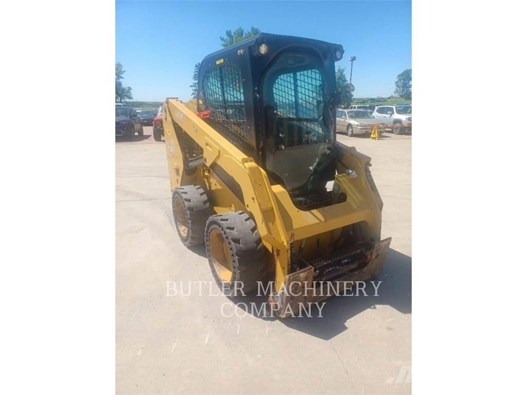 CAT 236D3 Minicarregadeiras