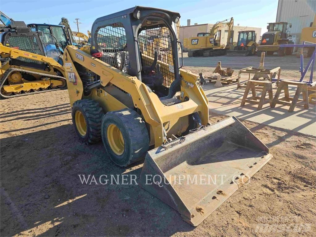 CAT 236D3 Minicarregadeiras