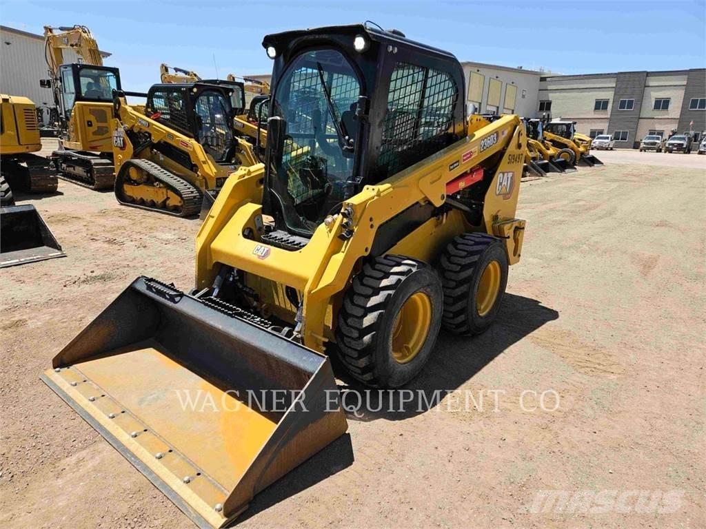 CAT 236D3 Minicarregadeiras