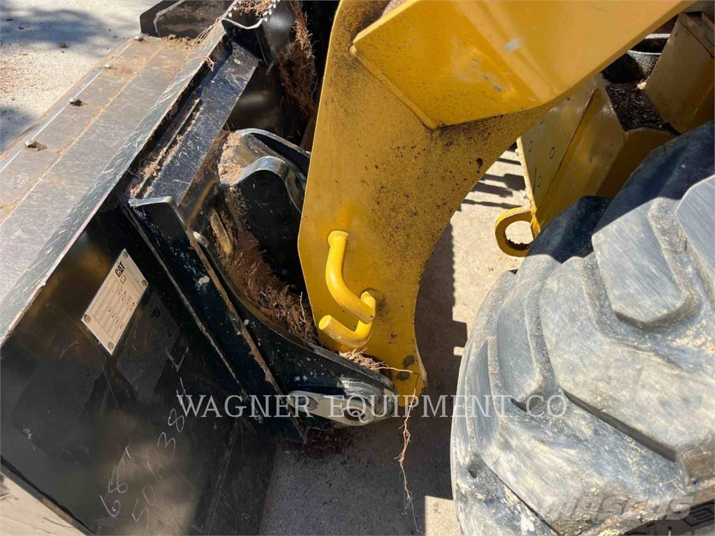 CAT 236D3 Minicarregadeiras