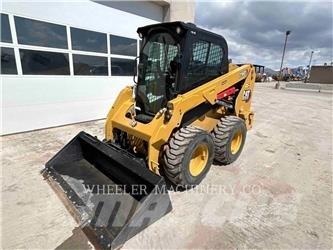 CAT 236D3 C3H2 Minicarregadeiras