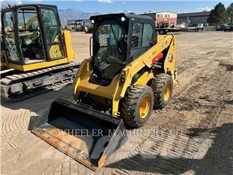 CAT 236D3 C3H2 Minicarregadeiras