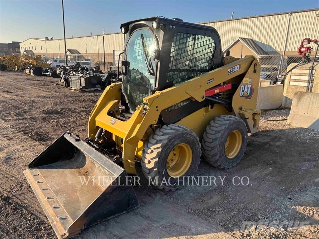 CAT 236D3 C3H2 Minicarregadeiras
