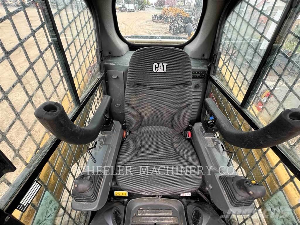 CAT 236D3 C3H2 Minicarregadeiras