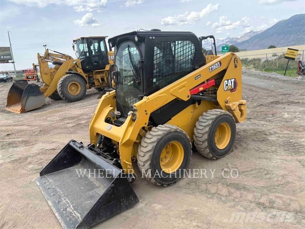 CAT 236D3 C3H2 Minicarregadeiras