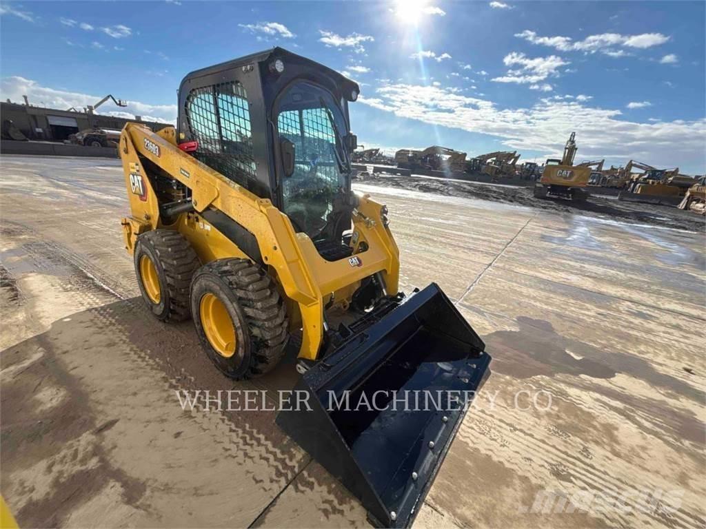 CAT 236D3 C3H2 Minicarregadeiras