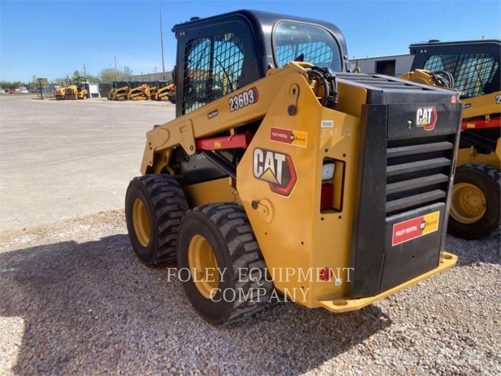 CAT 236D3STD2C Minicarregadeiras