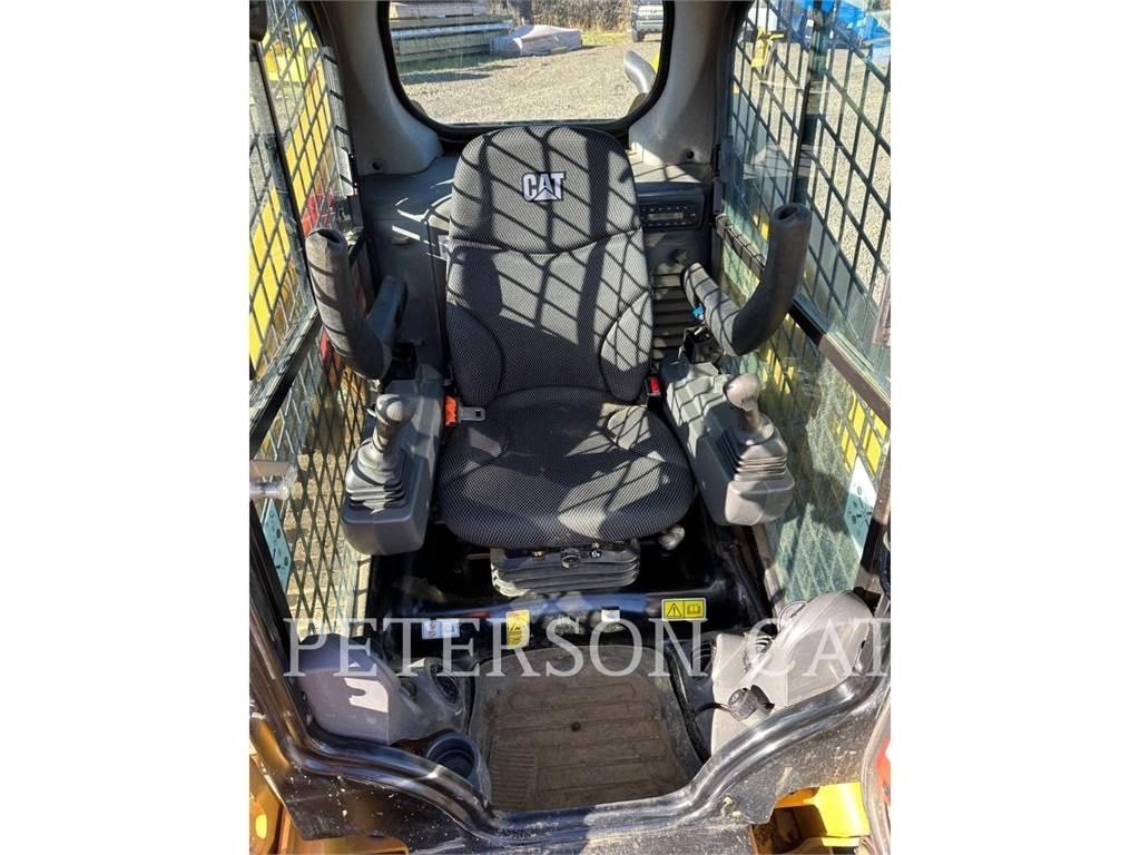 CAT 239D3 Minicarregadeiras
