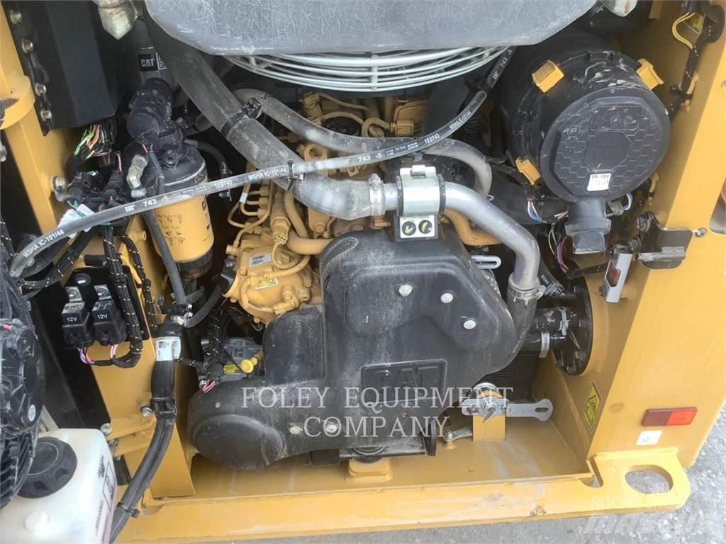 CAT 239D3STD2C Minicarregadeiras