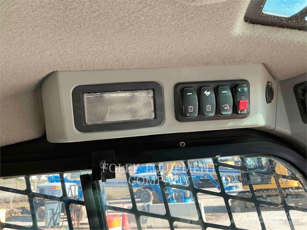 CAT 239D3STD2C Minicarregadeiras