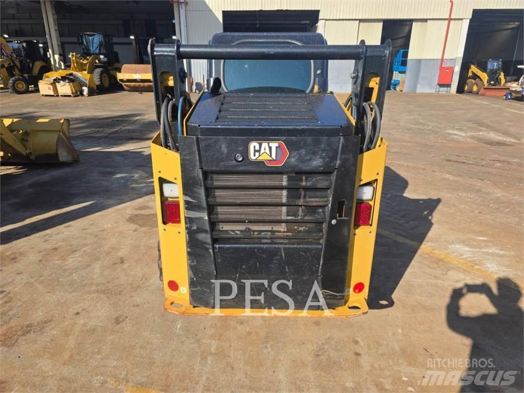 CAT 242 D Minicarregadeiras
