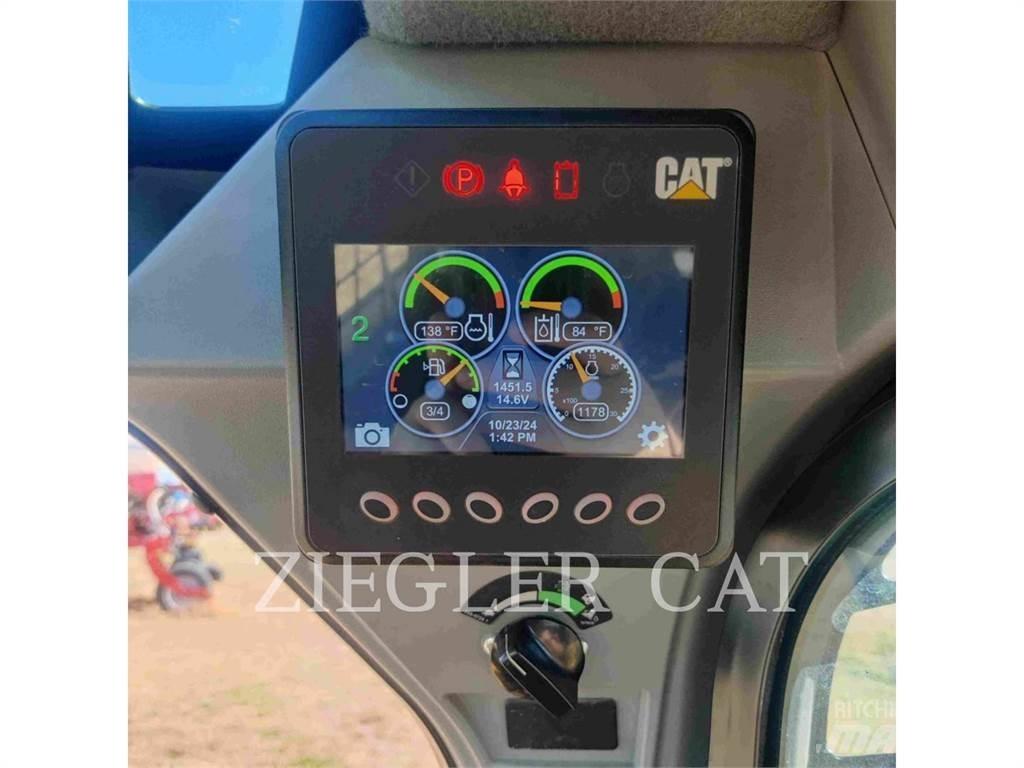 CAT 242D3 Minicarregadeiras