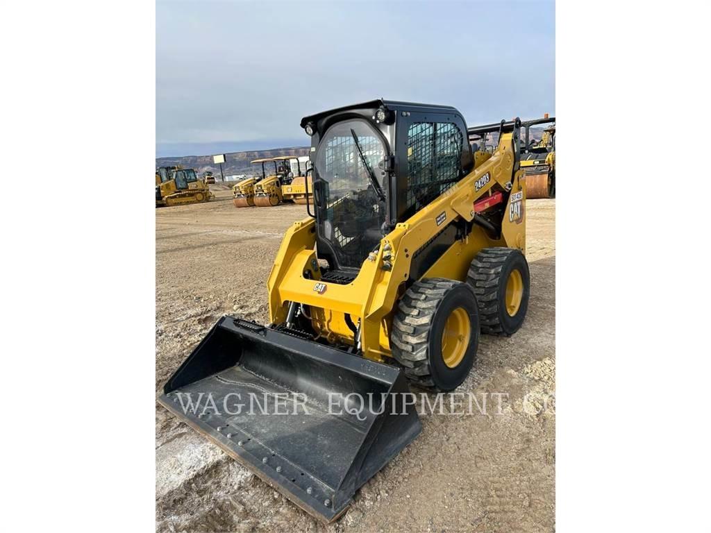 CAT 242D3 Minicarregadeiras