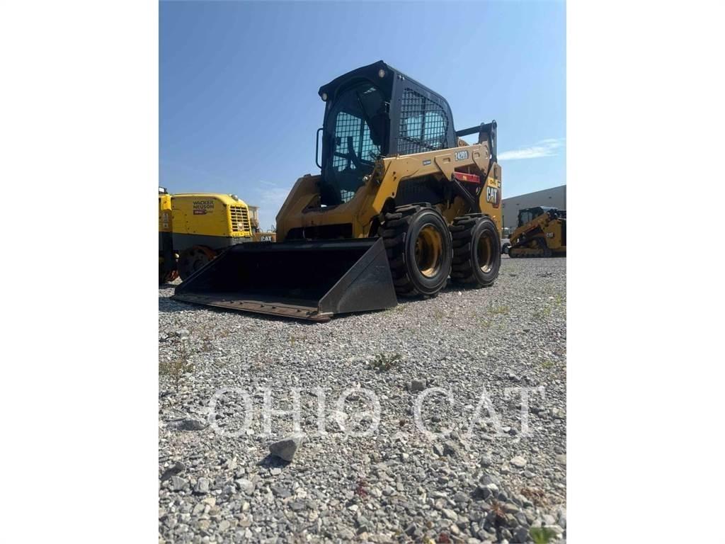 CAT 242D3 C3H2 Minicarregadeiras