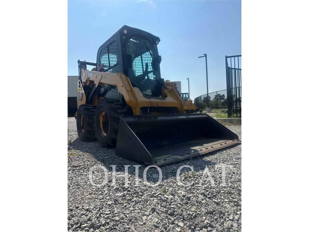 CAT 242D3 C3H2 Minicarregadeiras