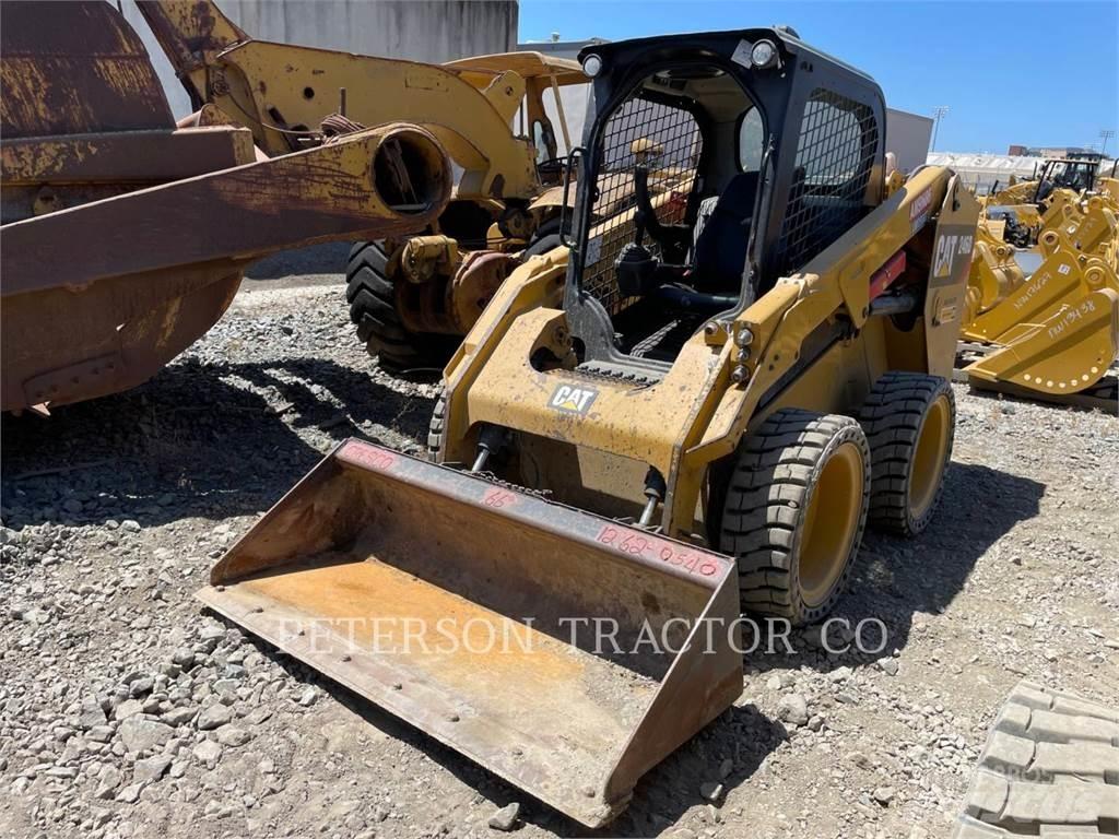 CAT 246D Minicarregadeiras