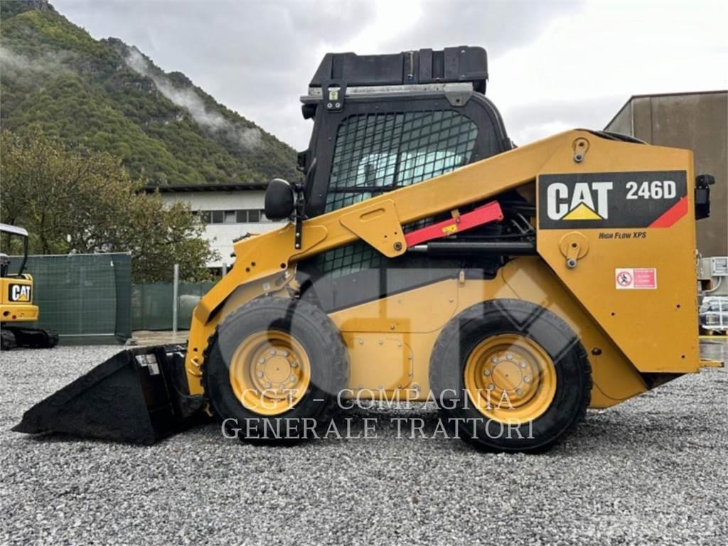 CAT 246D Minicarregadeiras