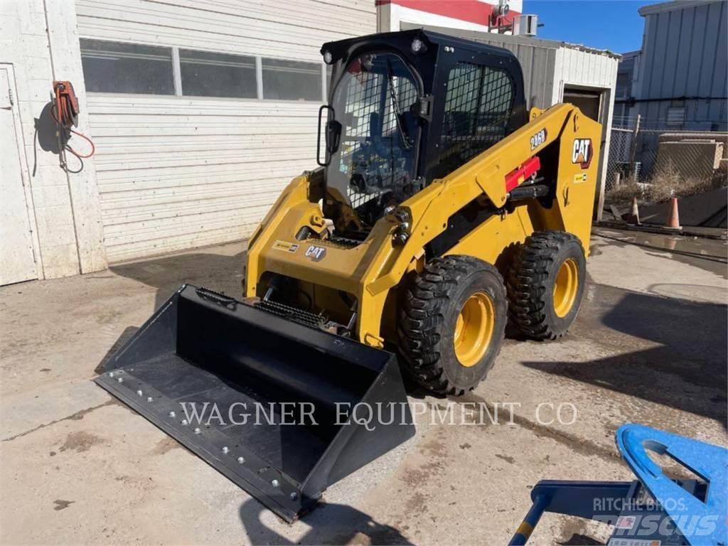 CAT 246D Minicarregadeiras