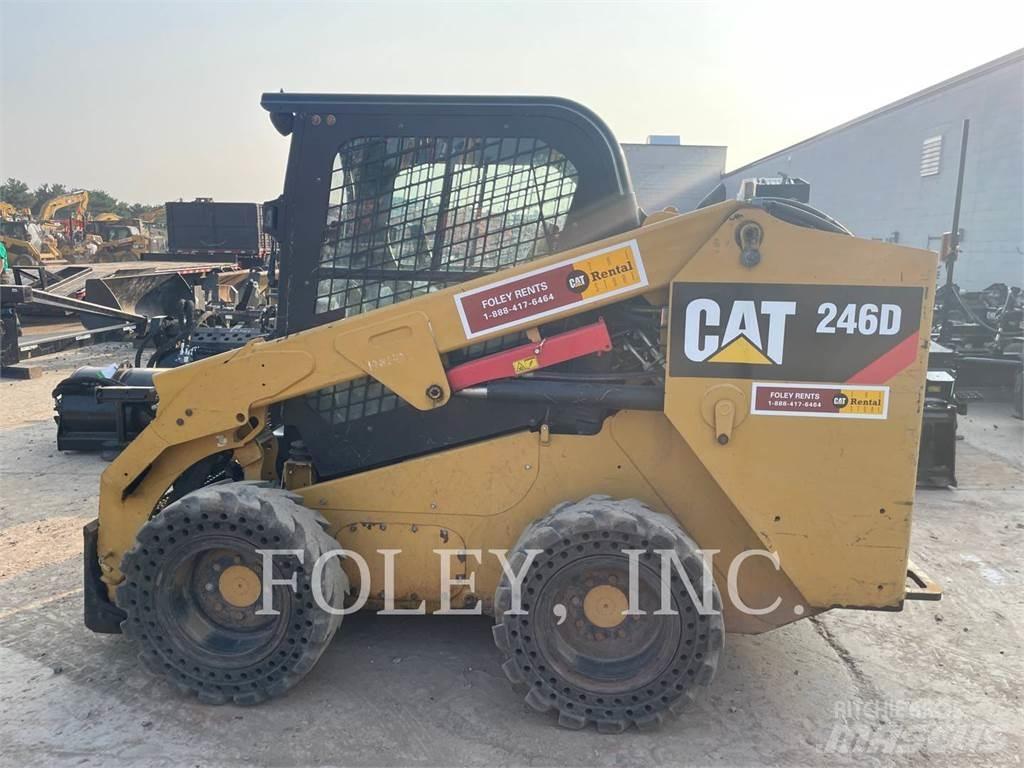 CAT 246D Minicarregadeiras