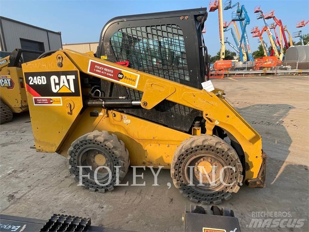 CAT 246D Minicarregadeiras