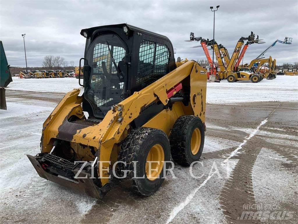 CAT 246D Minicarregadeiras