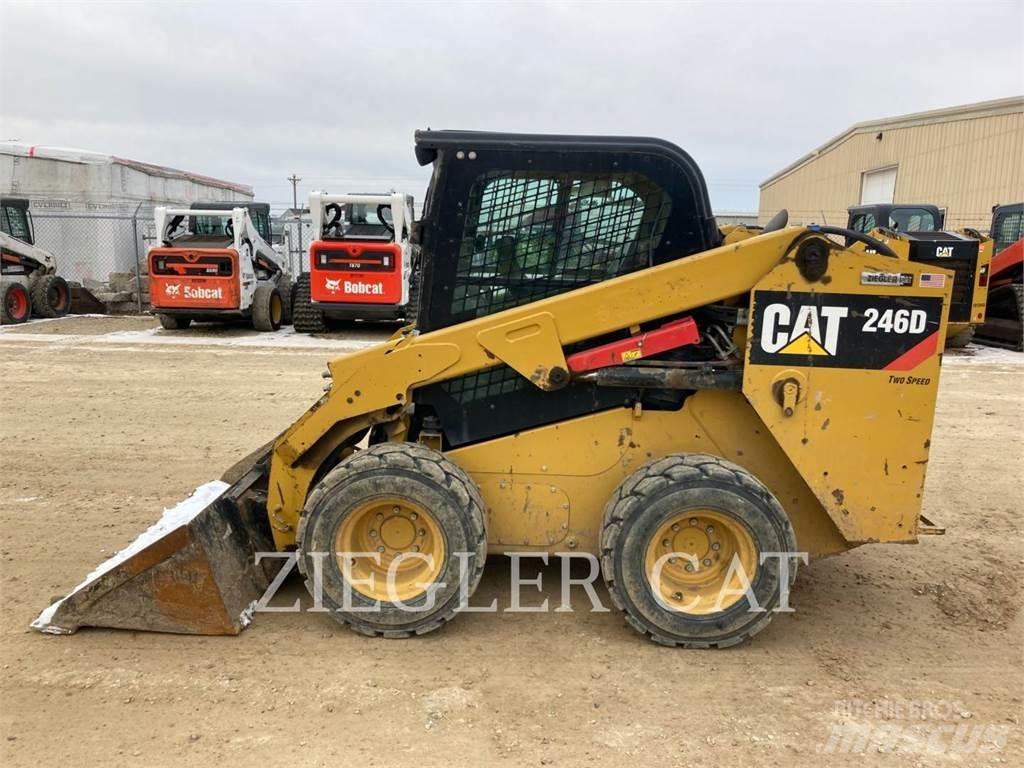 CAT 246D Minicarregadeiras