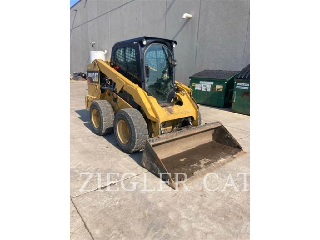 CAT 246D Minicarregadeiras