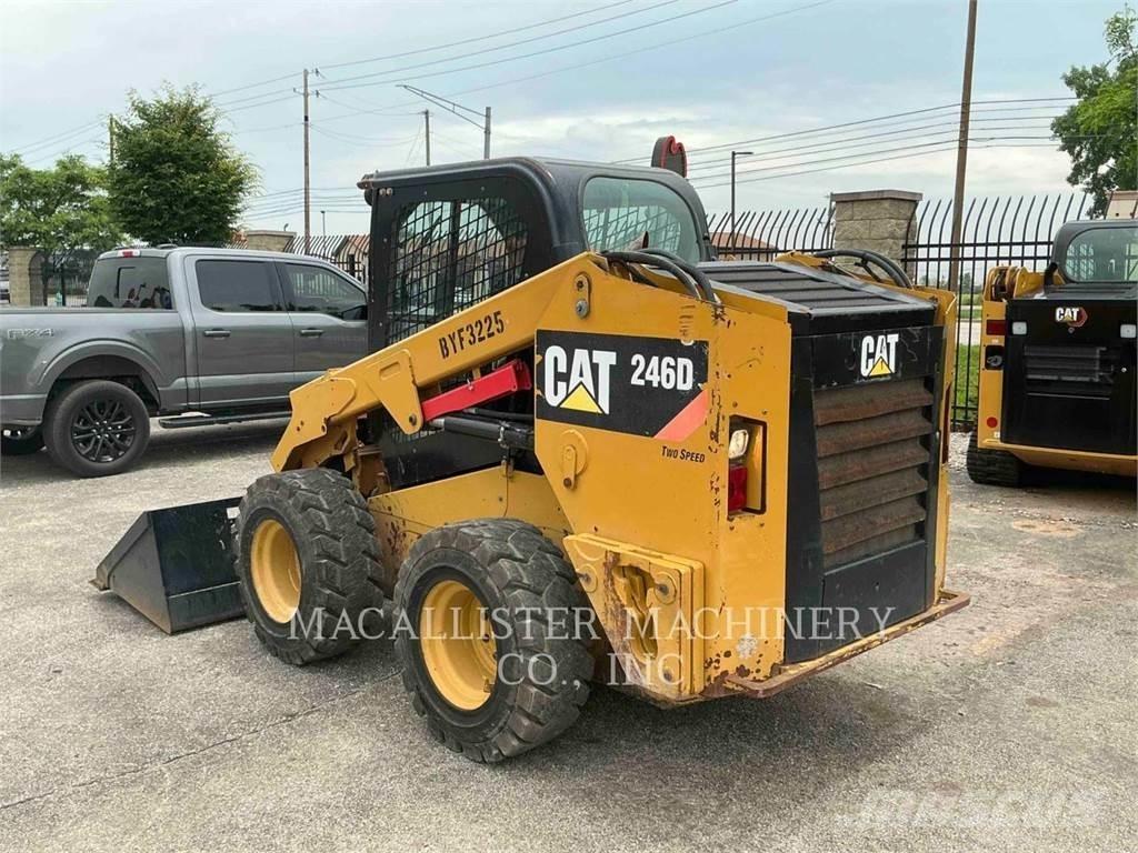 CAT 246D Minicarregadeiras