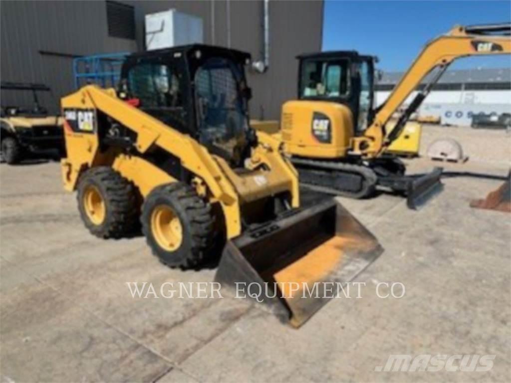 CAT 246D Minicarregadeiras