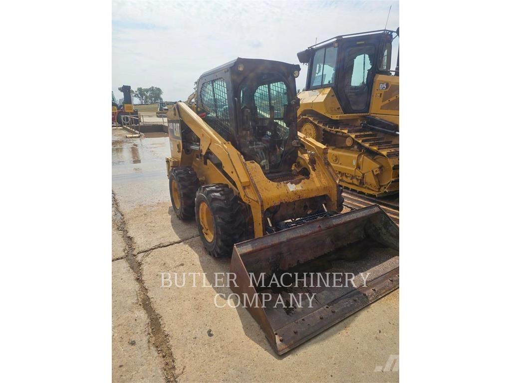 CAT 246D C3H2 Minicarregadeiras