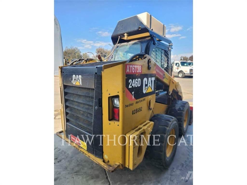 CAT 246D CBHF Minicarregadeiras